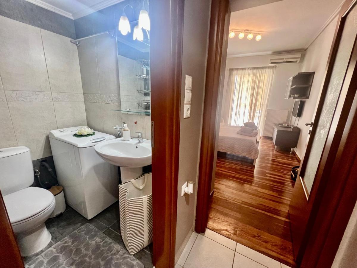 Elegant Downtown Retreat Leilighet Kalamáta Eksteriør bilde