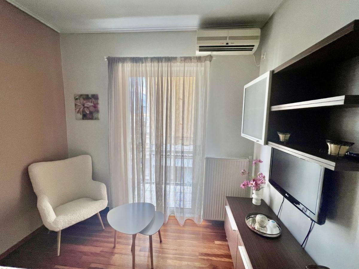 Elegant Downtown Retreat Leilighet Kalamáta Eksteriør bilde